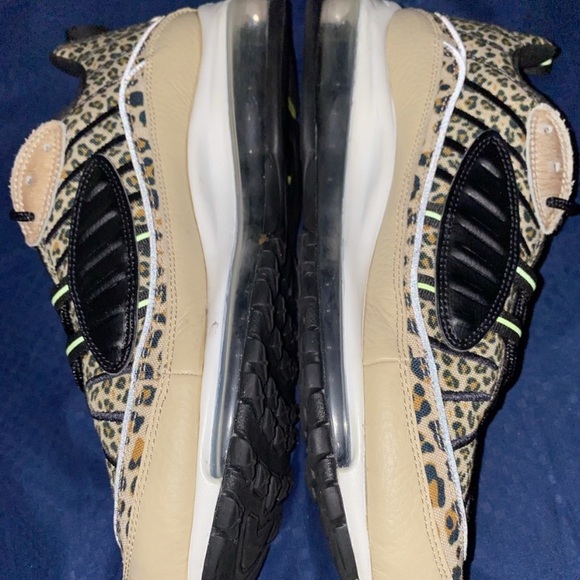 womens animal print/worn once! - Picture 4 of 4